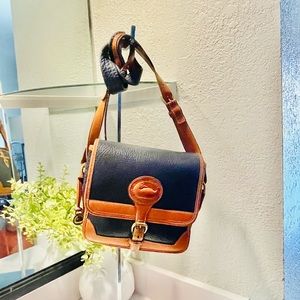 DOONEY & BOURKE British Tan/Black Crossbody Bag All Weather L…